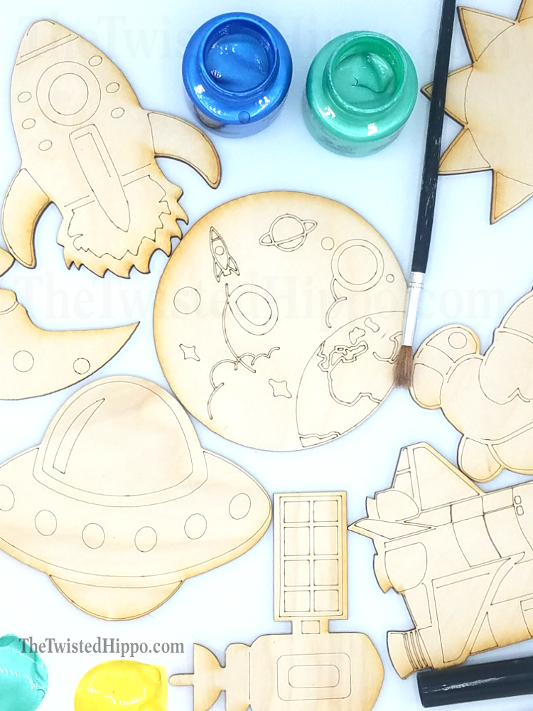 Out of This World Art Kit | 12 Pieces | Painting Kits