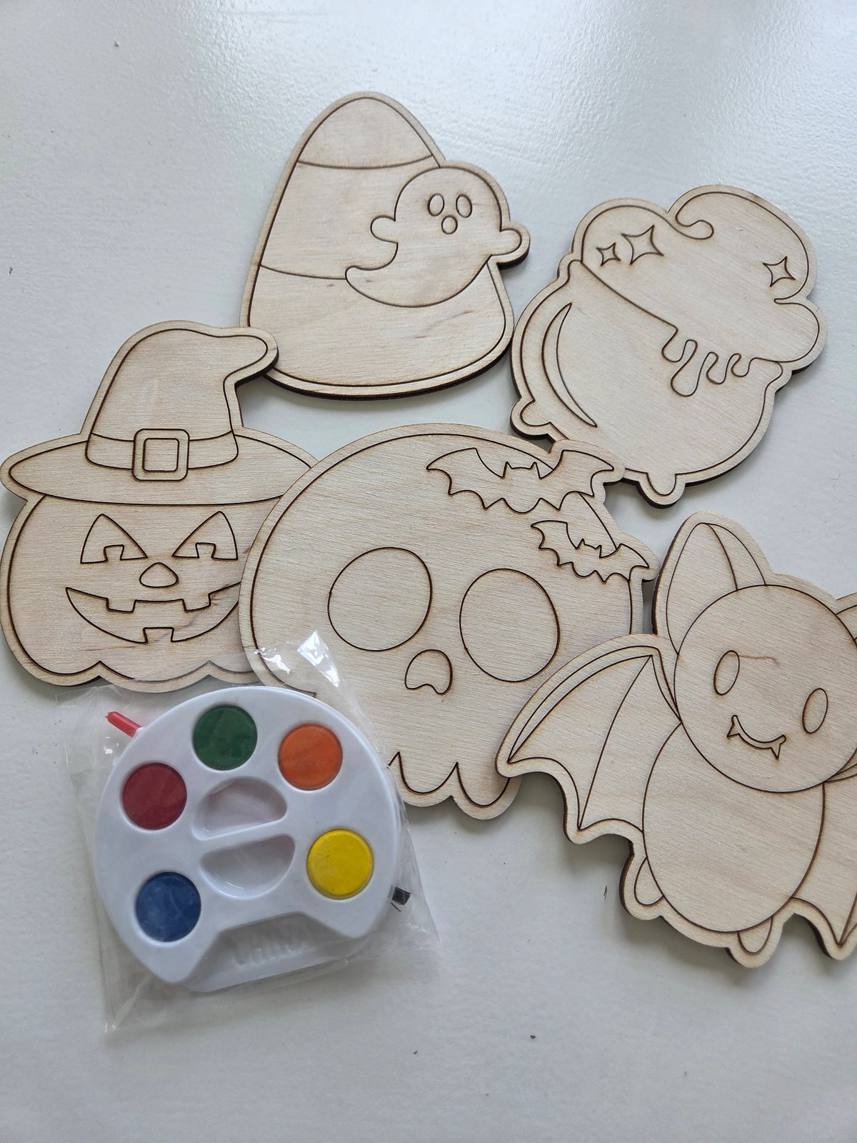 Halloween Spooks Art Kit