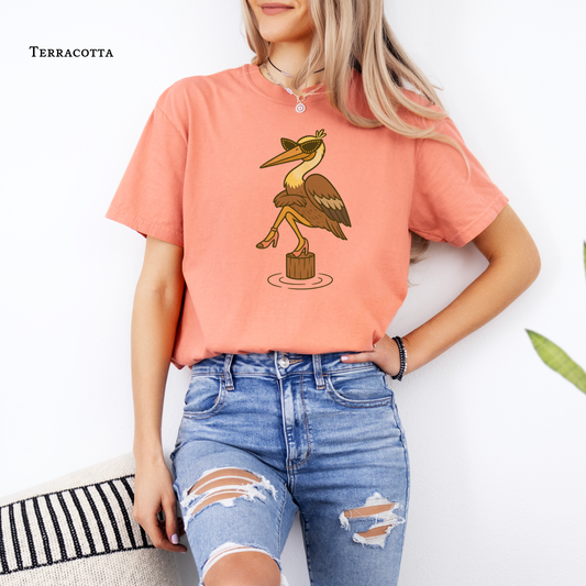 The Pose Trend Pelican T-shirt – Retro Coastal Bird Graphic Tee