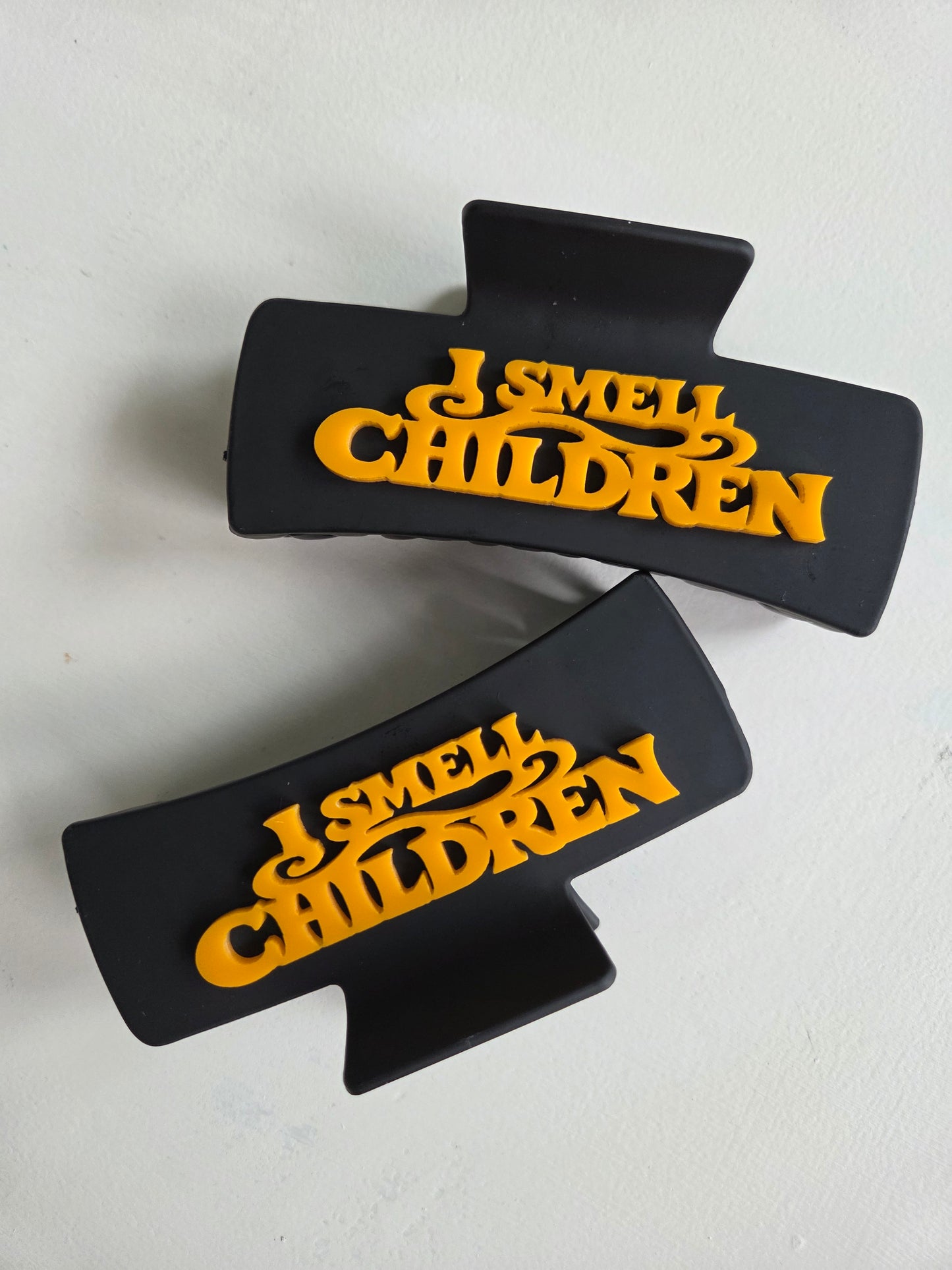 I Smell Children Halloweem Hocus Pocus Claw Clip